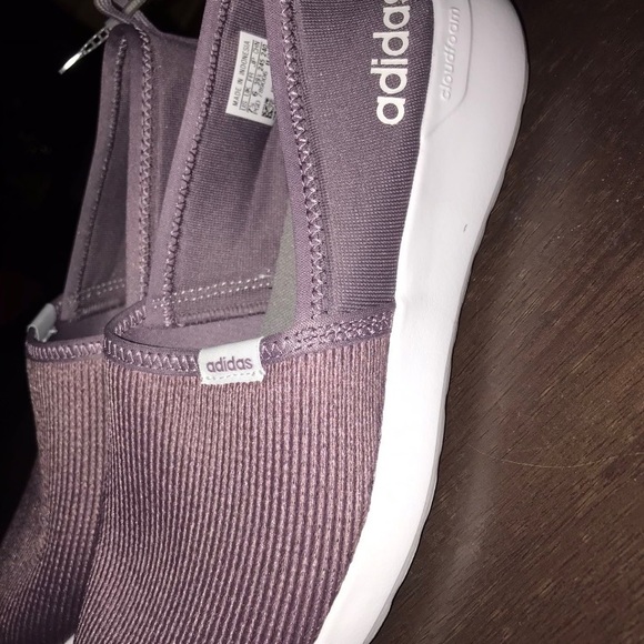 Women’s shoes - Picture 2 of 3